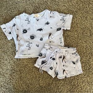 Reputation themed lounge set (6)